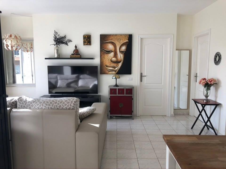 Apartment for Long-Term Rent - 2 Bedrooms in Callao Salvaje