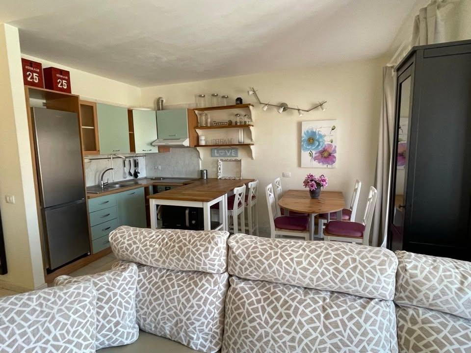 Apartment for Long-Term Rent - 2 Bedrooms in Callao Salvaje