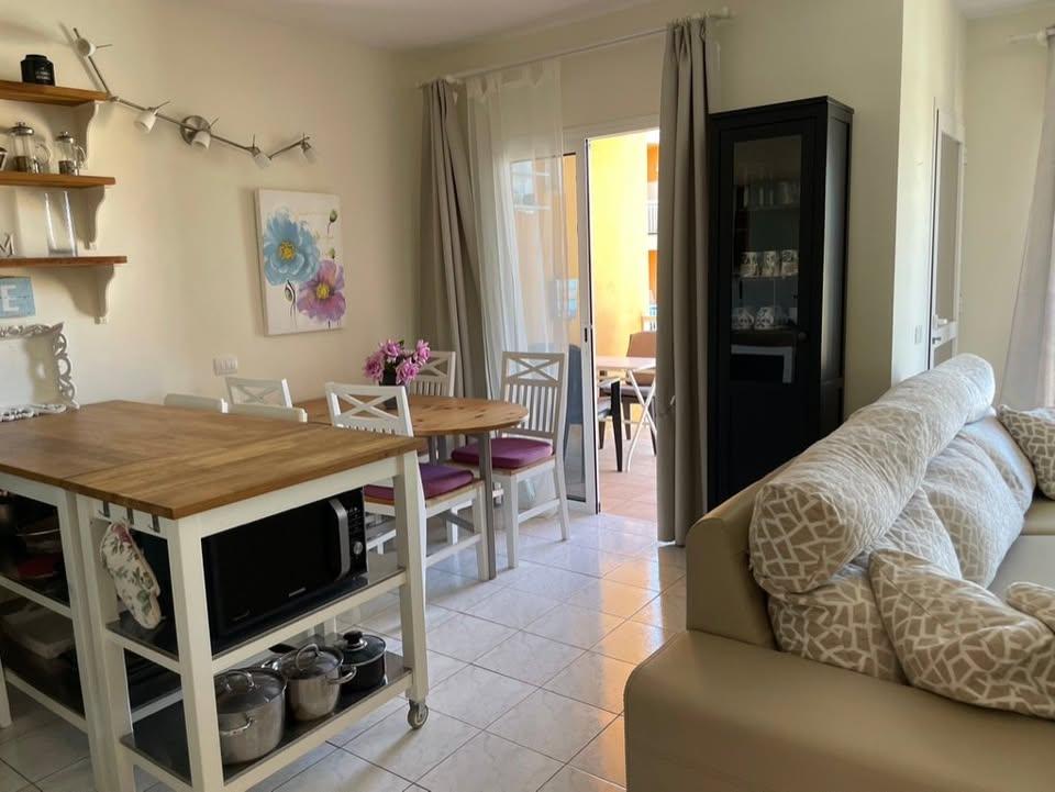 Apartment for Long-Term Rent - 2 Bedrooms in Callao Salvaje