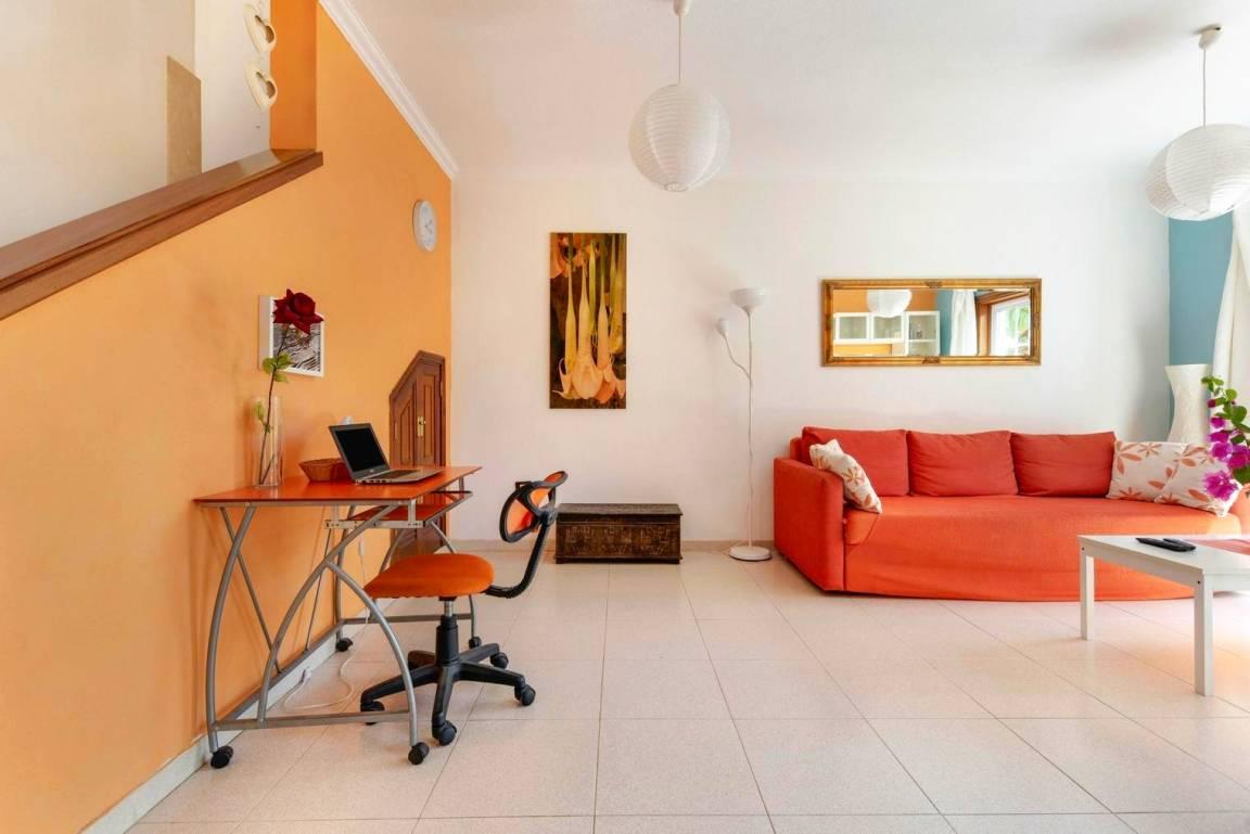 Friendly, family holiday home with barbecue