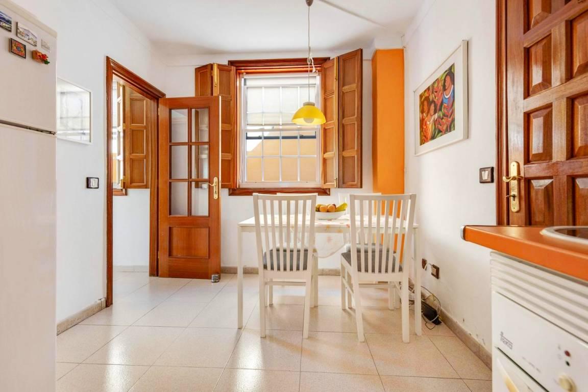 Friendly, family holiday home with barbecue