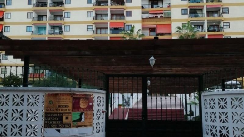 SHORT SEASON apartment for rent in Los Cristianos. PRICE ON REQUEST